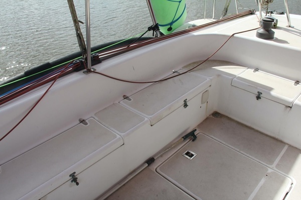 Chasing The Dream 47ft Voyage Yachts Yacht For Sale