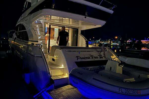 Princess 60 Flybridge Yacht For Sale