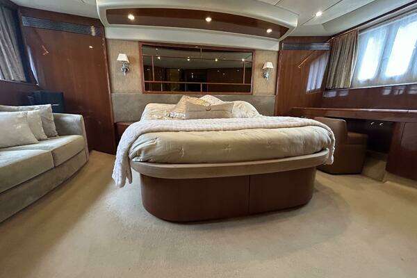 2008 Princess 67