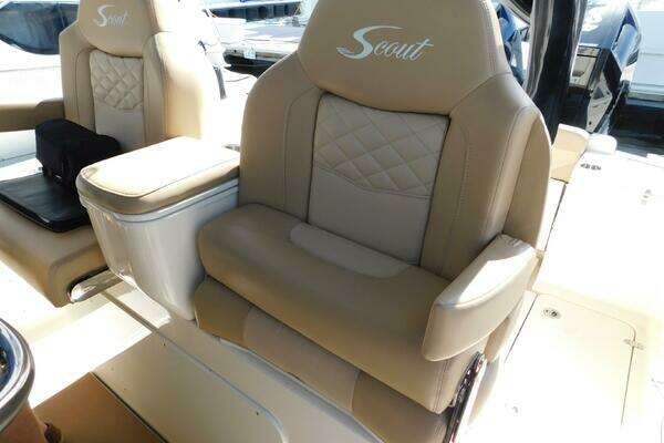2024 Scout 33