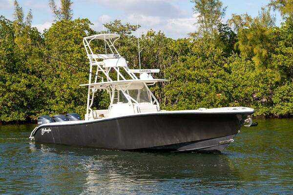 2015 Yellowfin 39