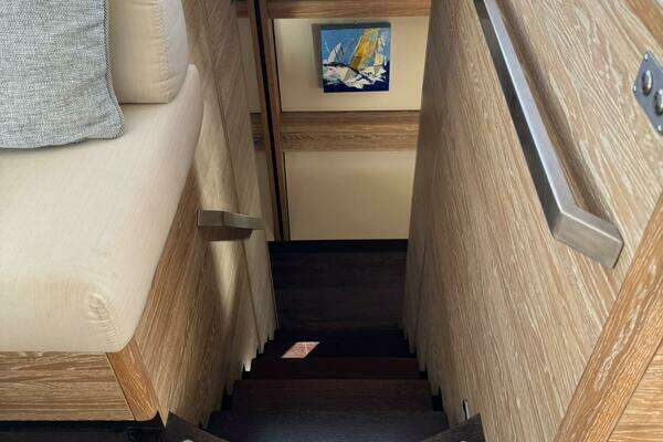 Xquisite Yachts X5 Yacht For Sale