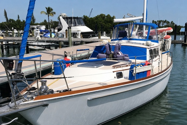 Burgoo 47ft Gulfstar Yacht For Sale