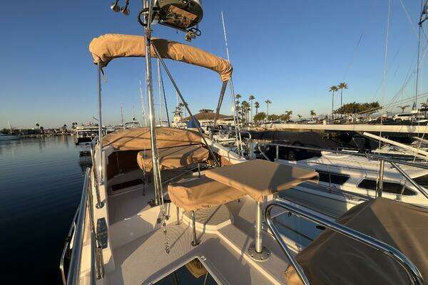 Ranger Tugs R-31 CB Yacht For Sale