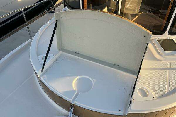 Ranger Tugs R-31 CB Yacht For Sale