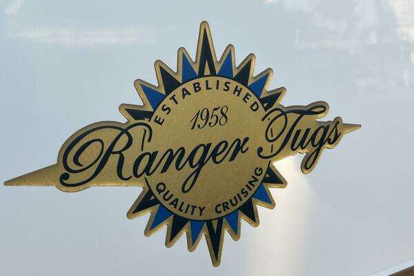 Ranger Tugs R-31 CB Yacht For Sale