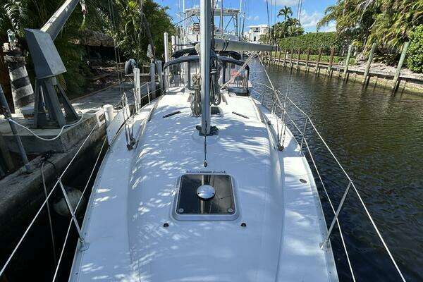 Photo of the 2002 Jeanneau Sun Odyssey 37 "Blue Train"