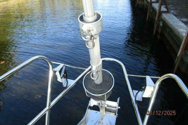 Photo of the 2002 Jeanneau Sun Odyssey 37 "Blue Train"