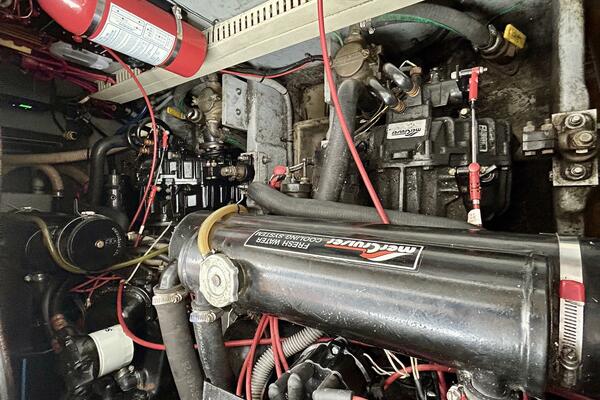 Silver Lining 35ft Sea Ray Yacht For Sale