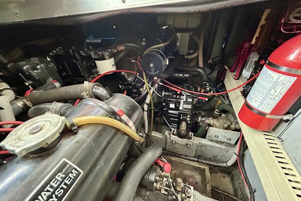 Silver Lining 35ft Sea Ray Yacht For Sale