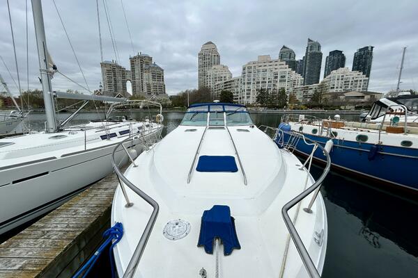 Silver Lining 35ft Sea Ray Yacht For Sale