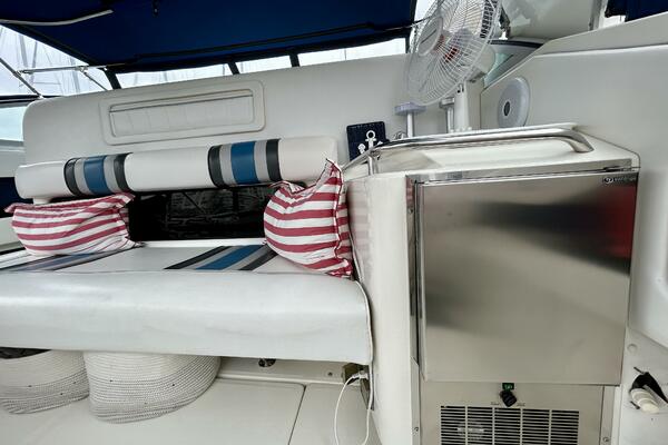 Silver Lining 35ft Sea Ray Yacht For Sale