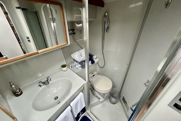 Silver Lining 35ft Sea Ray Yacht For Sale