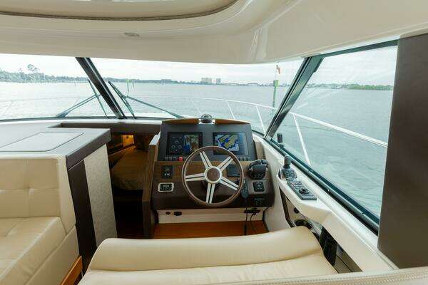 2015 Tiara Yachts 44