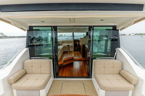 2015 Tiara Yachts 44