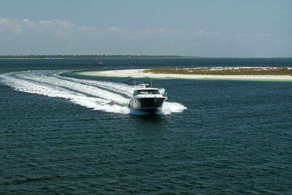 2015 Tiara Yachts 44