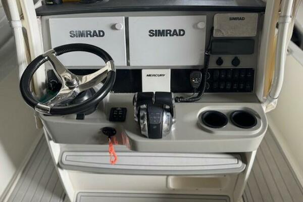 27ft Boston Whaler Yacht For Sale