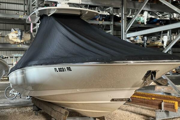 27ft Boston Whaler Yacht For Sale