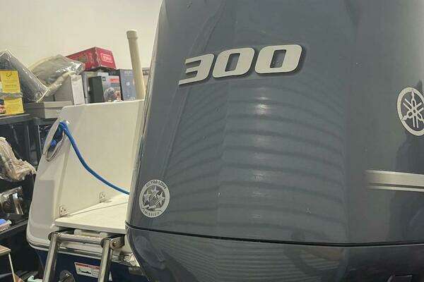 Photo of the 2015 Sailfish 275 DC