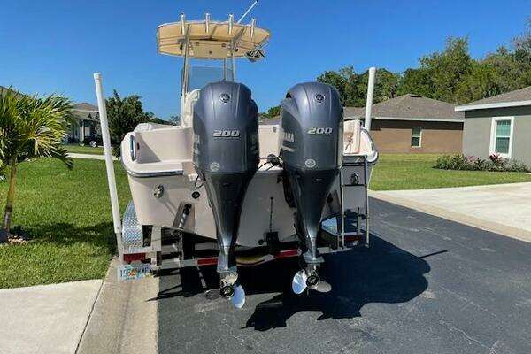 Photo of the 2014 Grady-White Fisherman 257