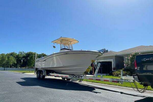 Photo of the 2014 Grady-White Fisherman 257