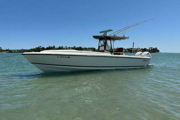 Photo of the 2004 Intrepid 32 CUDDY