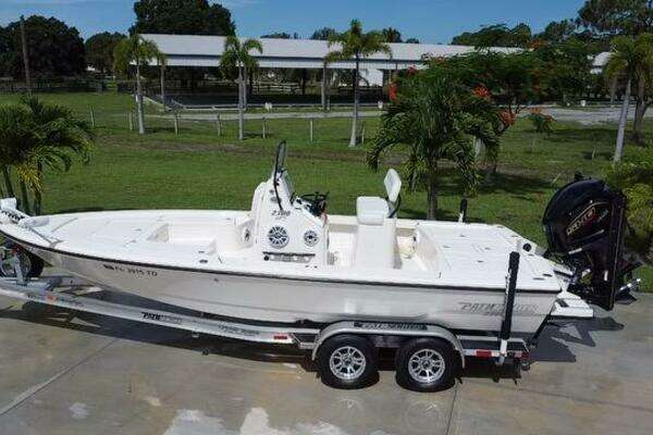 Photo of the 2022 Pathfinder 2300 HPS