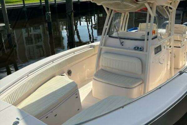 Photo of the 2014 Grady-White Canyon 306