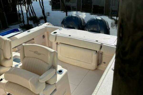 Photo of the 2014 Grady-White Canyon 306