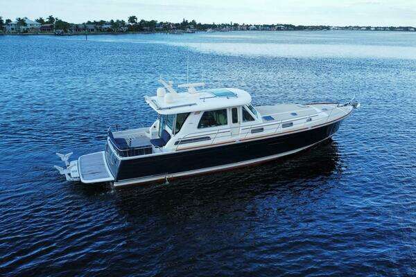 Photo of the 2013 Sabre 48 Salon Express