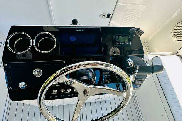 Photo of the 2000 Luhrs Tournament 320 Open