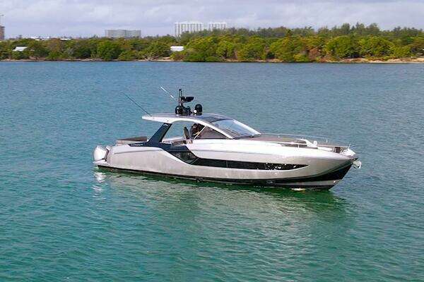 Photo of the 2022 Azimut Verve 47