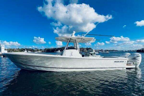 Photo of the 2021 Regulator 34