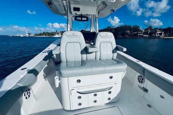 39ft Regulator Yacht For Sale 39ft Regulator Yacht For Sale