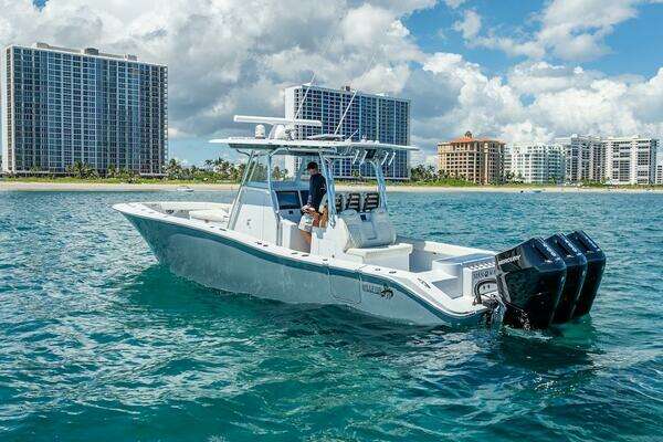 Photo of the 2025 Billfish 39 Center Console w/Tower