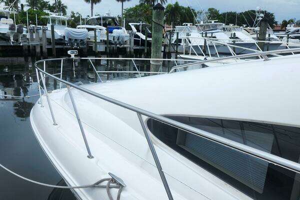 Photo of the 2003 Sea Ray 480 Motor Yacht