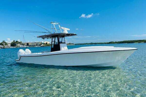 Photo of the 2004 Contender 31 Cuddy