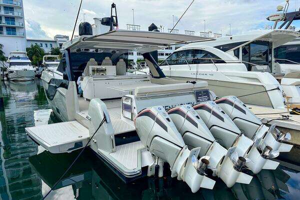 Photo of the 2023 Azimut Verve 47