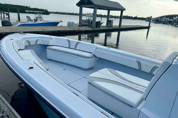 Photo of the 2024 Contender 39 ST