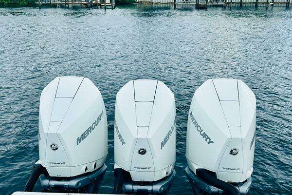 Photo of the 2024 Contender 39 ST