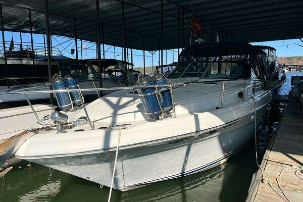 Photo of the 2002 Sea Ray 340 Sundancer