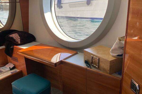 Aicon 64 Yacht For Sale