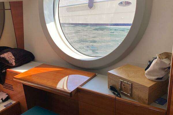 Aicon 64 Yacht For Sale