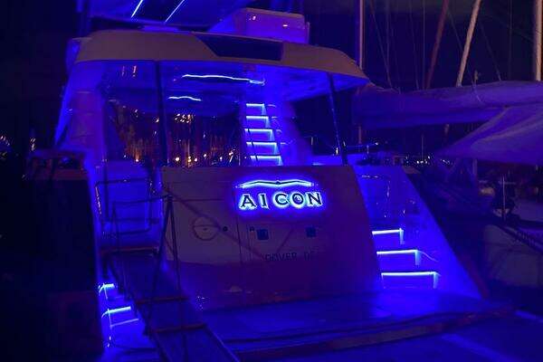 Aicon 64 Yacht For Sale