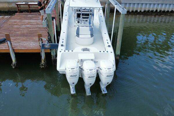 Photo of the 2006 Yellowfin 34 Center Console