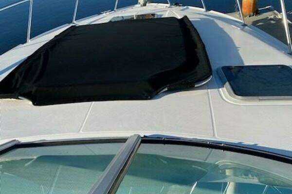 Photo of the 2004 Chaparral Signature 350