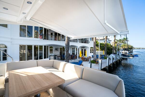 Photo of the 2023 Prestige 460 Fly
