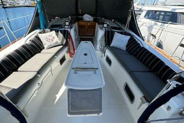 Simone 49ft Beneteau Yacht For Sale