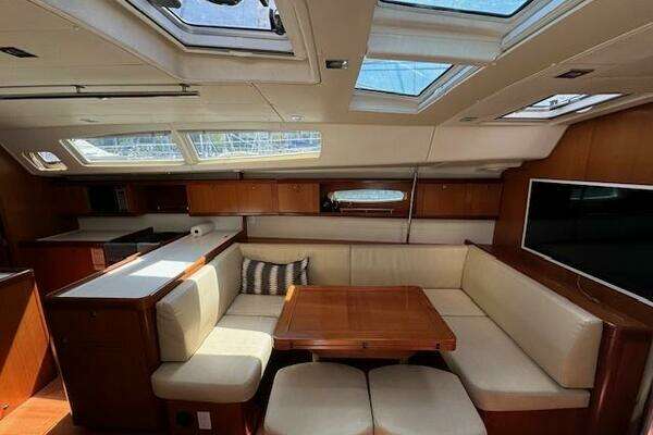 Simone 49ft Beneteau Yacht For Sale