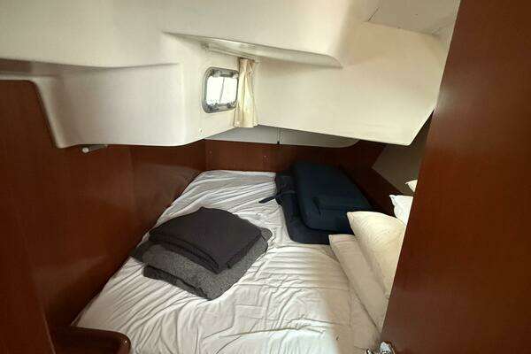 Simone 49ft Beneteau Yacht For Sale